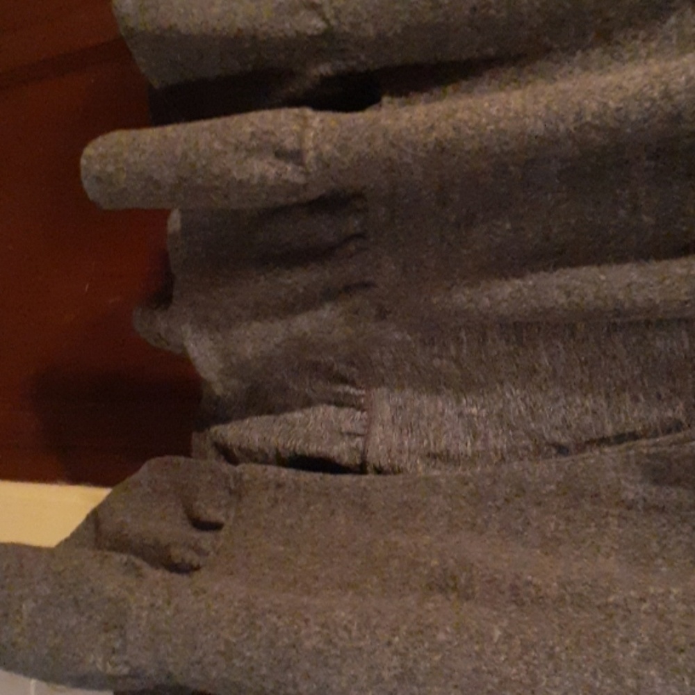 Cardigan - Picture 3 of 4